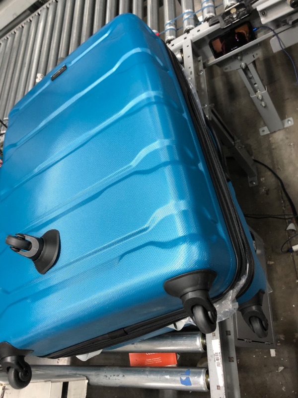 Photo 3 of Samsonite Omni PC Hardside Expandable Luggage with Spinner Wheels, 3-Piece Set (20/24/28), Caribbean Blue
