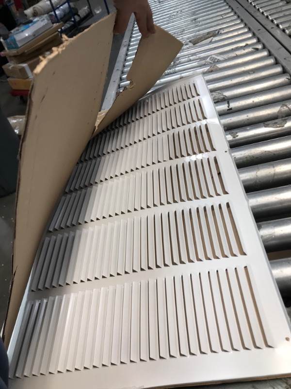 Photo 1 of 16" X 32" RETURN AIR GRILLE - SIDEWALL AND CEILING
