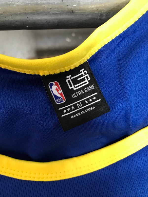 Photo 2 of Ultra Game golden state warriors jersey  SZ M