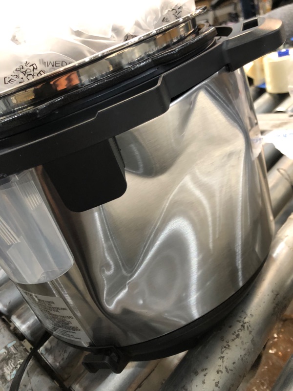 Photo 4 of **Damaged**powers on**
Instant Pot Duo Crisp 11-in-1 Air Fryer and Electric Pressure Cooker Combo with Multicooker Lids that Air Fries, Steams, Slow Cooks, Sautés, Dehydrates, & More, Free App With Over 800 Recipes, 6 Quart
