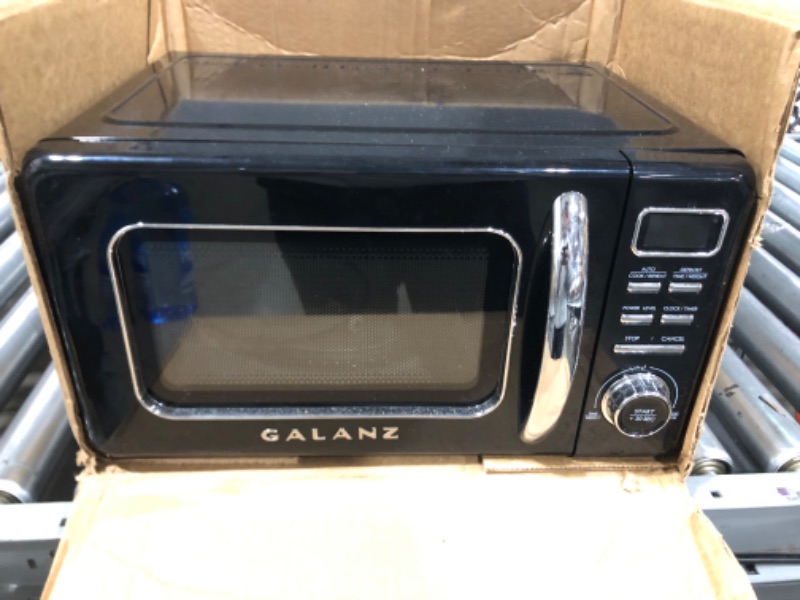 Photo 1 of Galanz GLCMKZ07BKR07 Retro Countertop Microwave Oven with Auto Cook & Reheat, Defrost, Quick Start Functions, Easy Clean with Glass Turntable, Pull Handle.7 cu ft, Black
