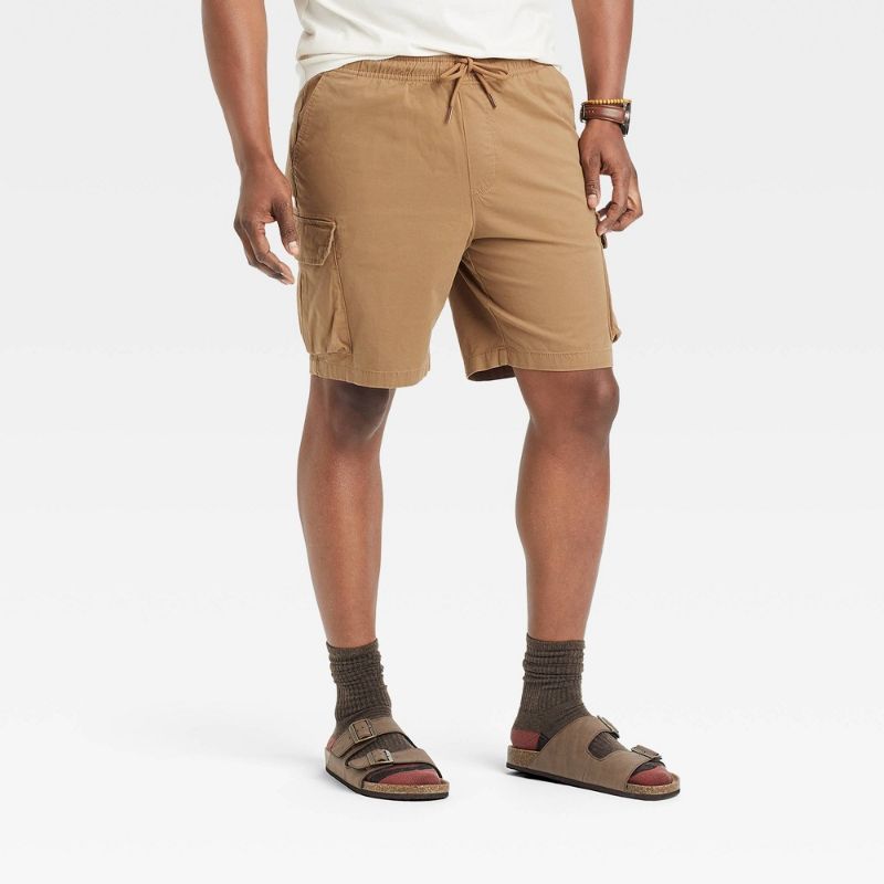 Photo 1 of size large ---Men's 8" Reaxed Fit Cargo Shorts - Goodfeow & Co™
