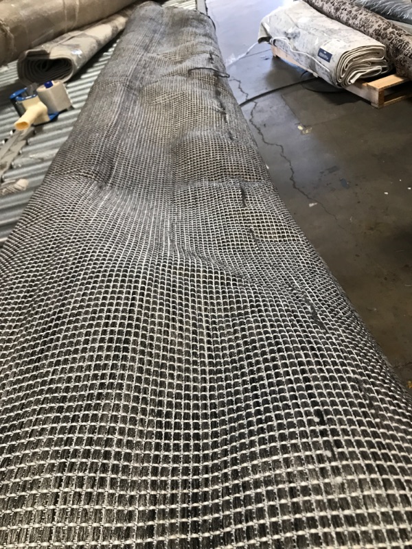 Photo 1 of 7'6x9'6 CHARCOAL AREA RUG