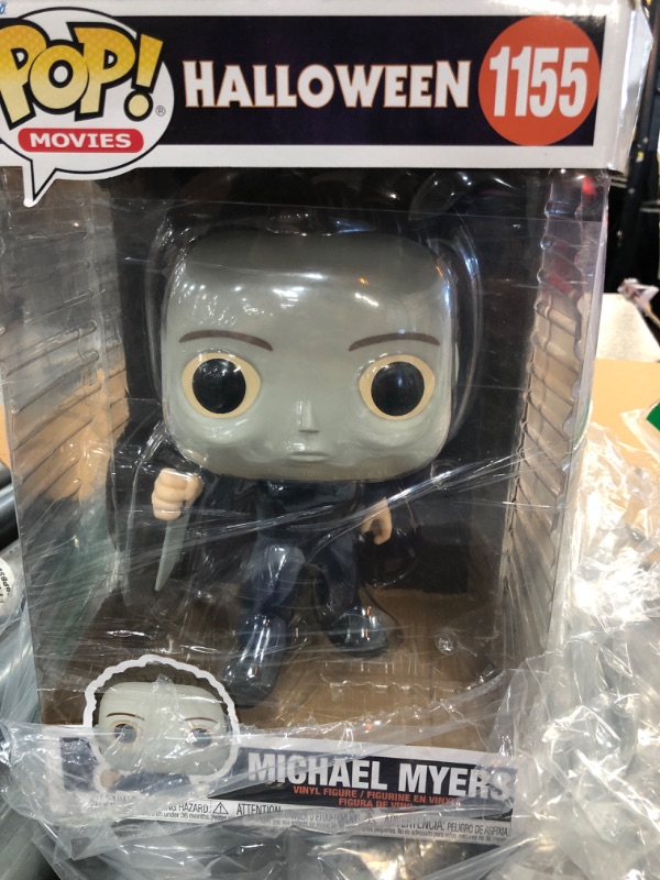 Photo 2 of Funko POP Jumbo Movies: Halloween - 10" Michael Myers,Multicolor,Standard,50469
