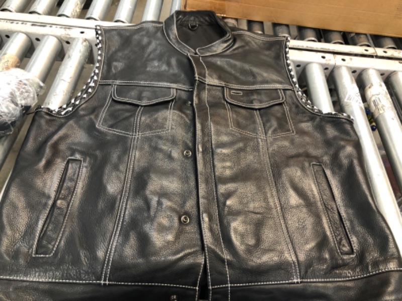 Photo 1 of Milwaukee Leather Men's Zipper Front Leather Vest- 3xl 
