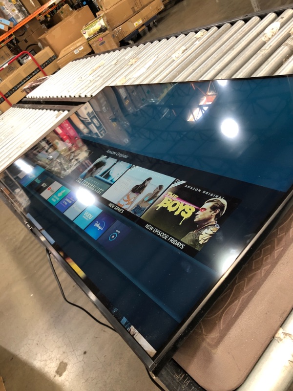 Photo 3 of **Parts Only** Non Functioning**SAMSUNG 50-Inch Class QLED Q60B Series - 4K UHD Dual LED Quantum HDR Smart TV