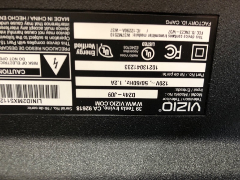 Photo 4 of VIZIO - 24" Class D-Series LED 720P Smart TV