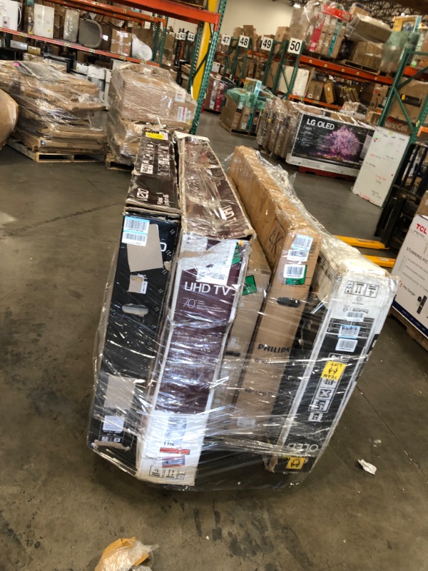 Photo 3 of NON REFUNDABLE NO RETURNS 
PALLET OF DAMAGED TV'S
accessories not included