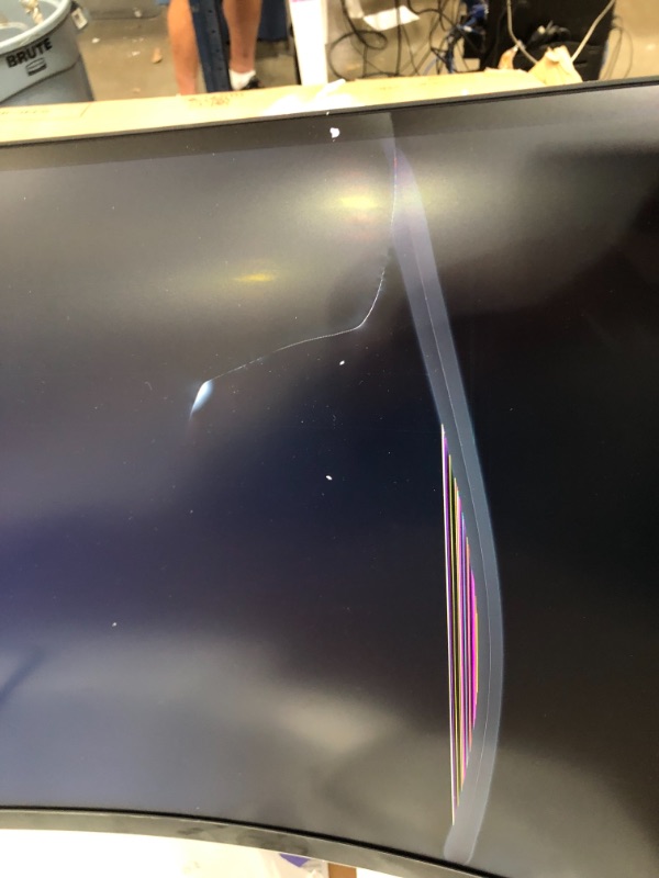 Photo 1 of DAMAGED SCREEN SMALL CRACK 
SAMSUNG 49-inch Odyssey G9 Gaming Monitor | QHD, 240hz, 1000R Curved, QLED, NVIDIA G-SYNC & FreeSync | LC49G95TSSNXZA Model