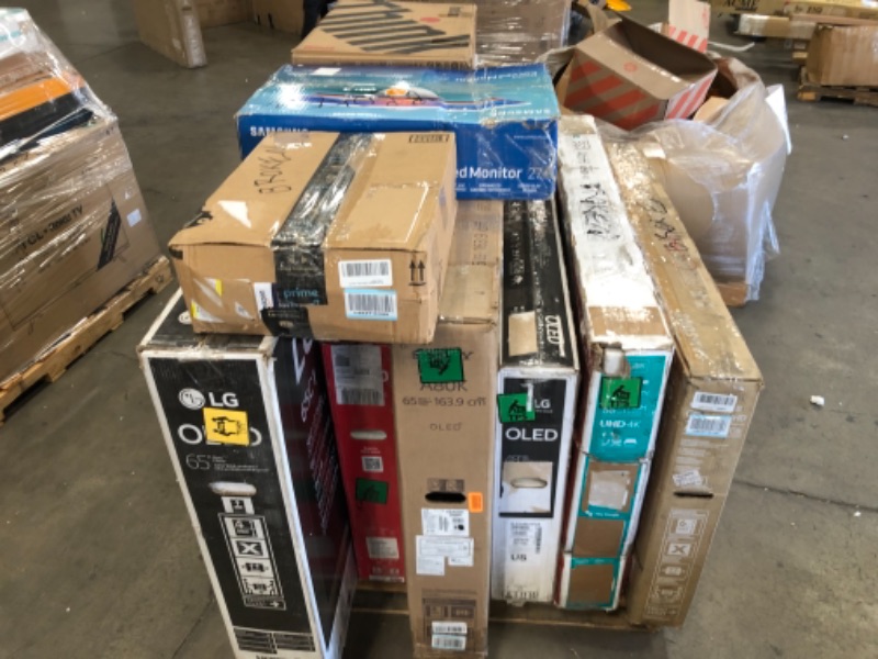 Photo 1 of NON REFUNDABLE NO RETURNS 
PALLET OF DAMAGED TV'S AND MONITORS
accessories not included 