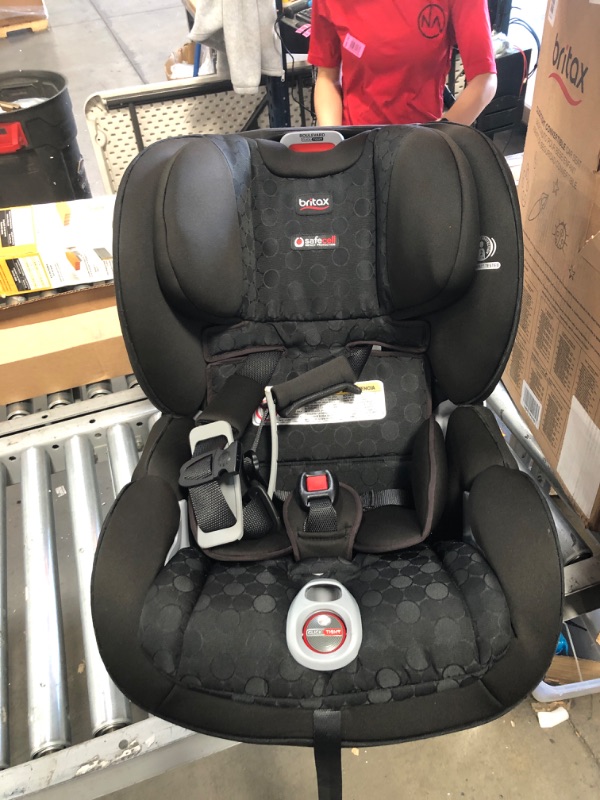 Photo 2 of Britax Boulevard ClickTight Convertible Car Seat, Circa
