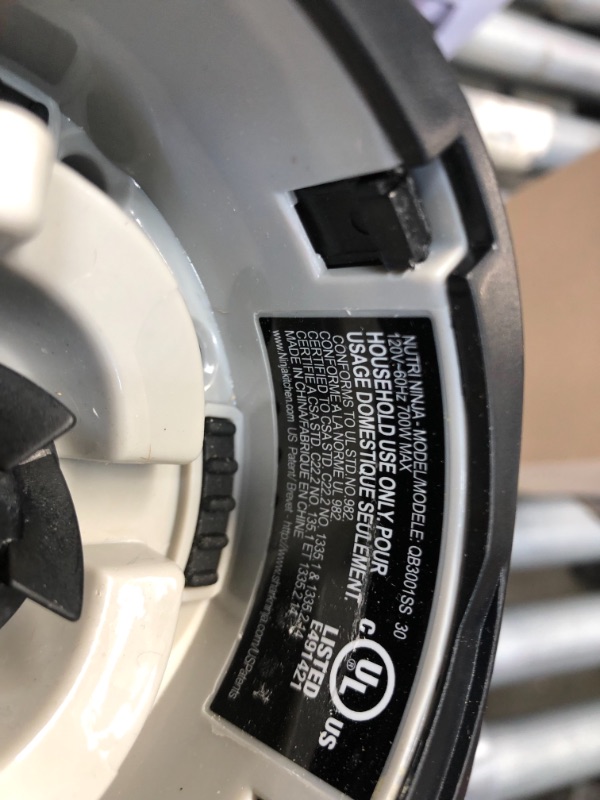 Photo 1 of PARTS ONLY MISSING LID WITH BLADES
Ninja Personal Blender for Shakes, Smoothies, Food Prep, and Frozen Blending with 700-Watt Base and (2) 16-Ounce Cups with Spout Lids (QB3001SS), Black