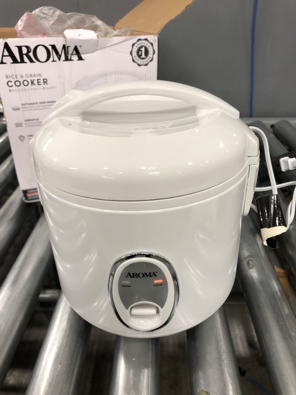 Photo 2 of Aroma Housewares 8-Cup (Cooked) (4-Cup UNCOOKED) Cool Touch Rice Cooker (ARC-914S)