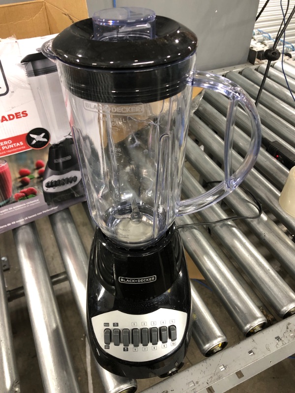 Photo 2 of Black&Decker 10 Speed Blender with Plastic Jar, Black