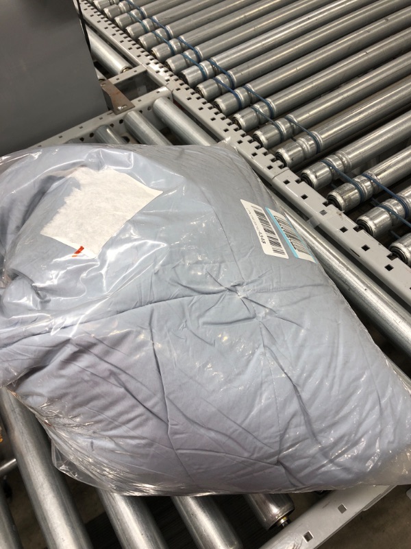 Photo 3 of Amazon Brand - Pinzon All-Season Down Alternative Quilted Comforter with Duvet Tabs, Grey Bluish Grey Queen 90"*90"