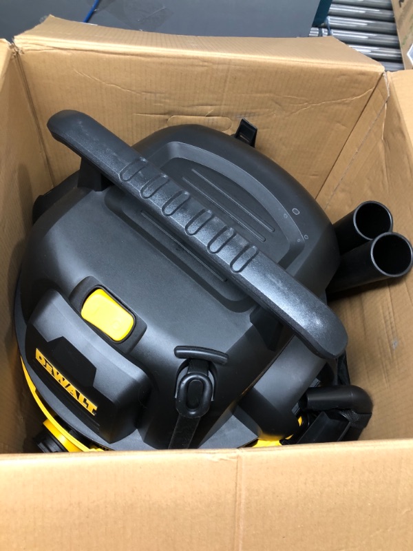 Photo 2 of DEWALT 9 Gallon Wet/Dry VAC, Heavy-Duty Shop Vacuum with Attachments, 5 Peak HP, with Blower Function, DXV09PA, Yellow