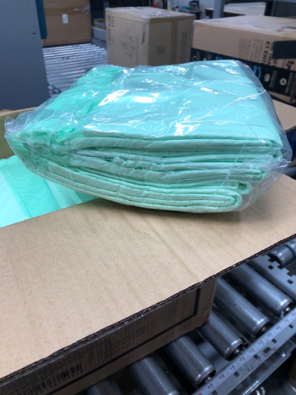 Photo 1 of Medline Heavy Absorbency 36" x 36" Quilted Bed Pads, Large Disposable Underpads, 50 Per Case, Fluff and Polymer Core, Great Protection for Beds, Furniture, Surfaces 5 count (Pack of 10)