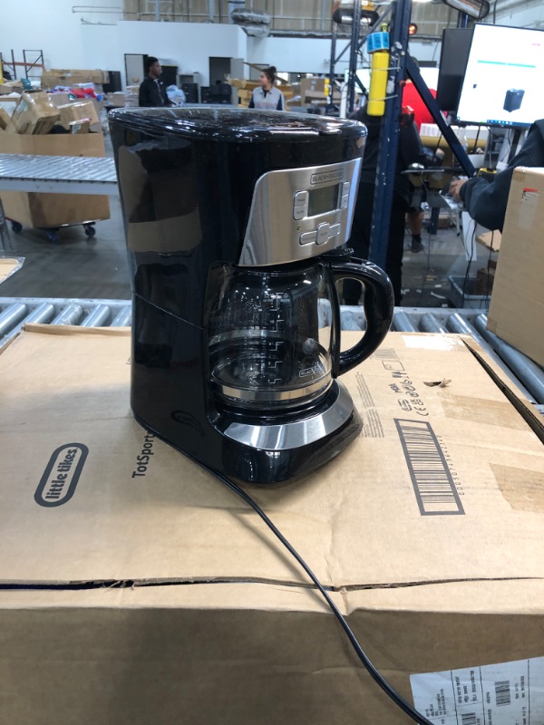 Photo 3 of ***PARTS ONLY***  Black & Decker 12-Cup Automatic Drip Coffee Maker, Black (CM2020B) | Quill
