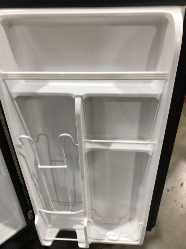 Photo 2 of Frigidaire 3.2 Cu. Ft. Freestanding Bar Fridge (EFR372) - Black
