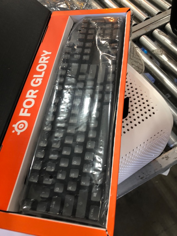 Photo 2 of 
SteelSeries Apex 7 Mechanical Gaming Keyboard – OLED Smart Display – USB Passthrough and Media Controls – Tactile and Quiet – RGB Backlit (Brown Switch)