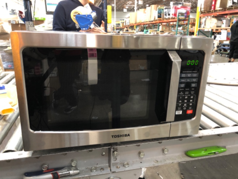 Photo 2 of **Parts Only**Non Functional**TOSHIBA EM131A5C-SS Countertop Microwave Oven, 1.2 Cu Ft with 12.4" Turntable, Smart Humidity Sensor with 12 Auto Menus, Mute Function & ECO Mode, Easy Clean Interior, Stainless Steel & 1100W
