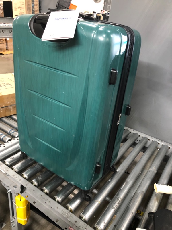 Photo 3 of Samsonite Winfield 2 Hardside Expandable Luggage with Spinner Wheels, 3-Piece Set (20/24/28), Cactus Green
