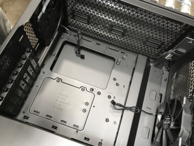 Photo 1 of CORSAIR 4000D AIRFLOW TMP GLSS
