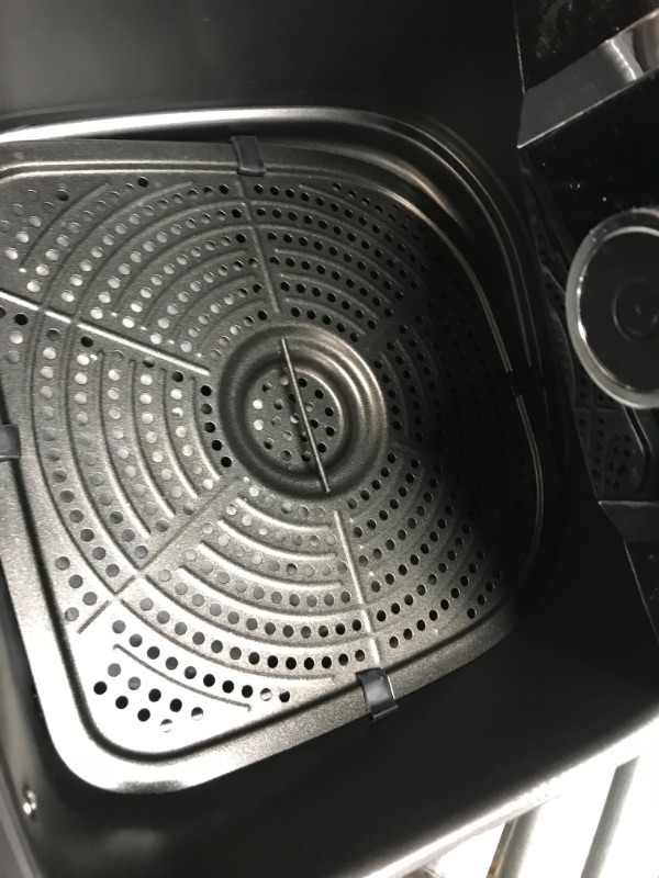 Photo 2 of (DOES NOT FUNCTION)Aria Teflon-Free 7 Qt. Premium Ceramic Air Fryer with Recipe Book, Black
**DID NOT POWER ON, CANNOT ADJUST ANYTHING**