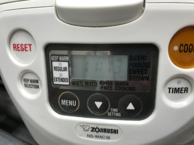 Photo 5 of (DOES NOT FUNCTION)Zojirushi NS-WAC18-WD 10-Cup (Uncooked) Micom Rice Cooker and Warmer
**SCREEN PAD DOES NOT FUNCTION**
