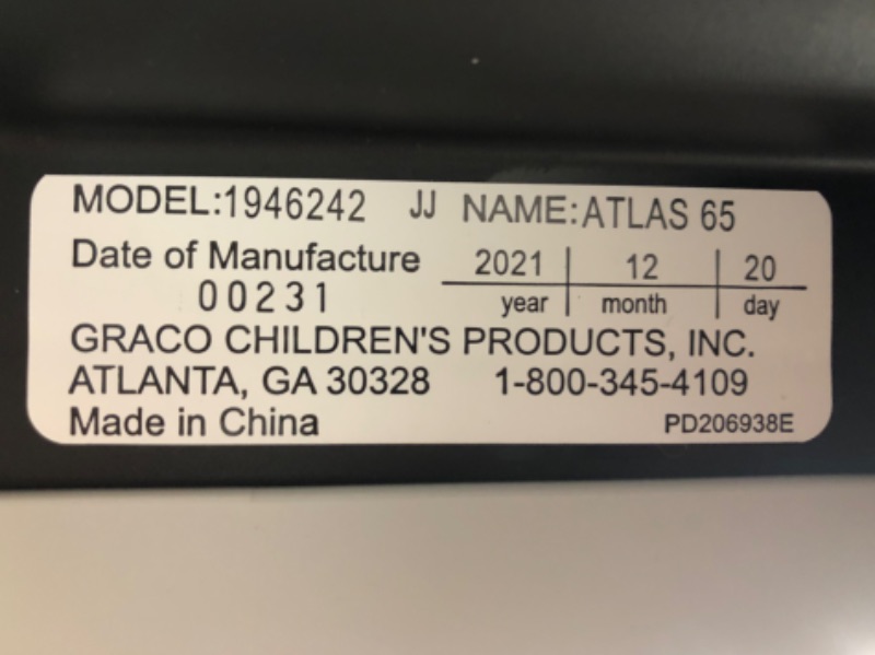 Photo 3 of Graco Atlas 65 2 in 1 Harness Booster Seat | Harness Booster and High Back Booster in One, Glacier , 19x22x25 Inch (Pack of 1)