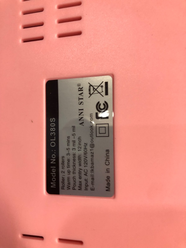 Photo 1 of Pink 17" Portable Cooler/Heater