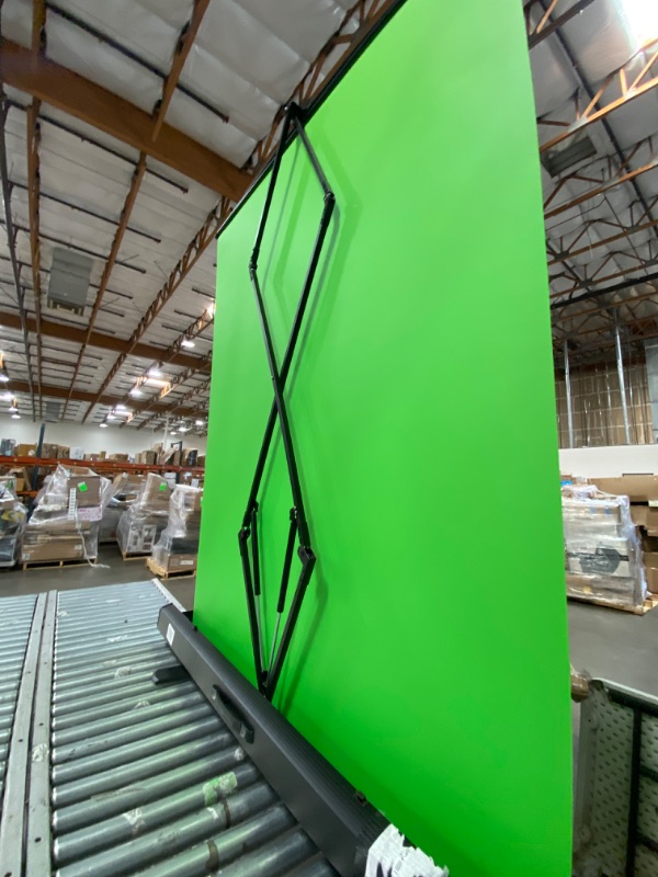 Photo 4 of Upgrate EMART Green Screen, 61 x 72in Collapsible Chroma Key Panel for Background Removal, Portable Retractable Wrinkle Resistant Chromakey Green Backdrop with Auto-Locking Frame, Aluminum Hard Case
