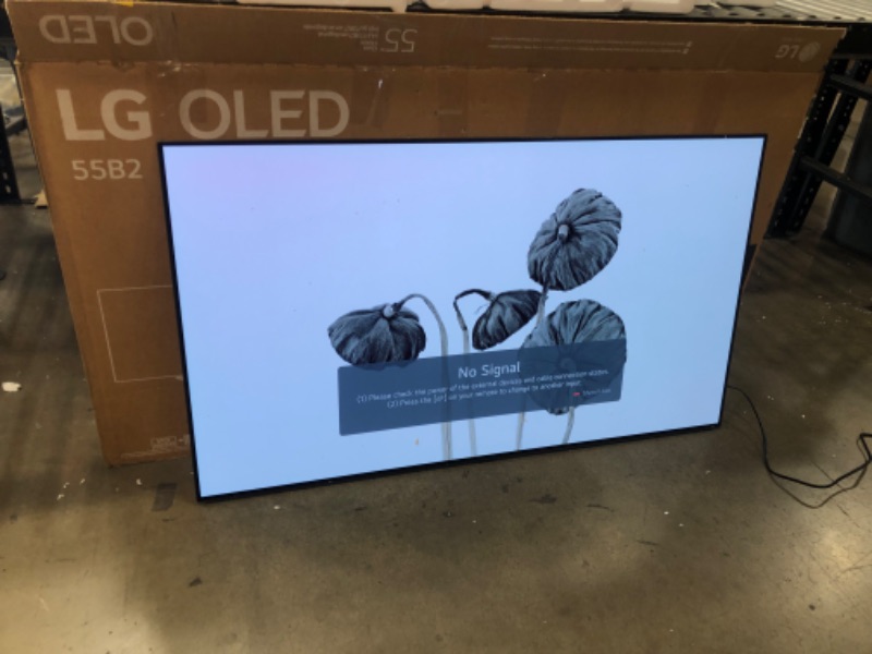 Photo 2 of LG 55 Class 4K UHD OLED Web OS Smart TV with Dolby Vision B2 Series OLED55B2PUA
