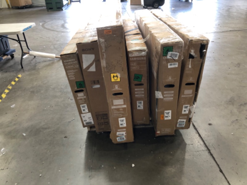 Photo 1 of NON REFUNDABLE NO RETURNS
PALLET OF DAMAGED TV'S 
ACCESSORIES NOT INCLUDED 