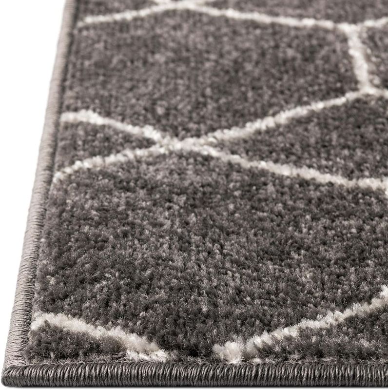 Photo 2 of Unique Loom Trellis Frieze Collection Area Rug-Modern Morroccan Inspired Geometric Lattice Design, 7 ft 10" x 10 ft, Dark Gray/ Ivory
