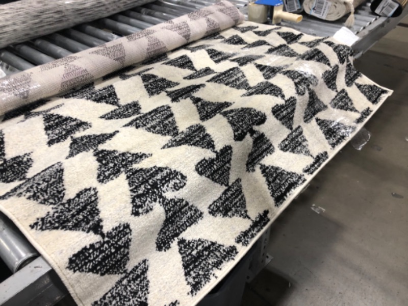 Photo 1 of 4 X6 Aisha Moroccan Triangle Geometric Area Rug Cream/Black -**USED-NEEDS CLEANING**
