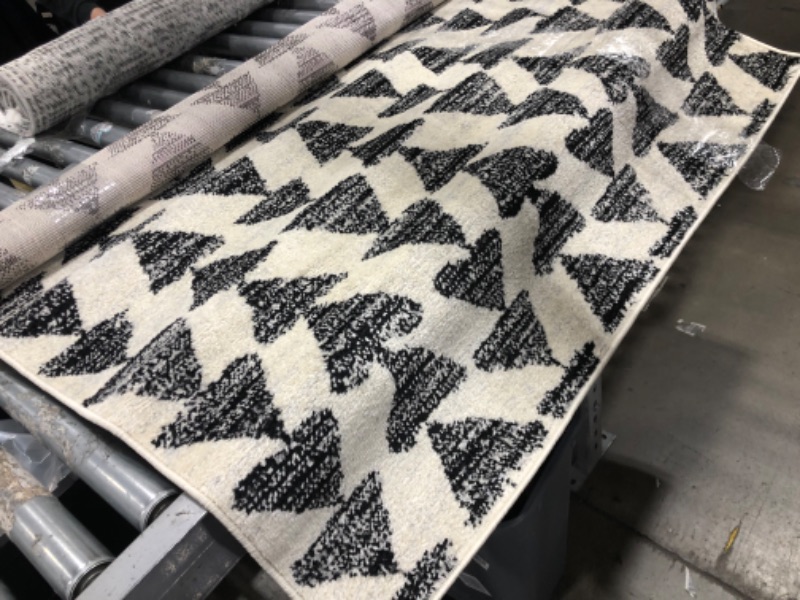 Photo 1 of 4 X6 Aisha Moroccan Triangle Geometric Area Rug Cream/Black -**USED-NEEDS CLEANING**
