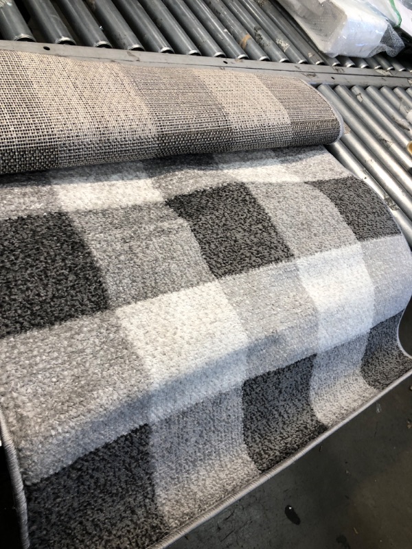 Photo 2 of Aisha Buffalo Plaid Gray 8 ft. x 10 ft. Area Rug
