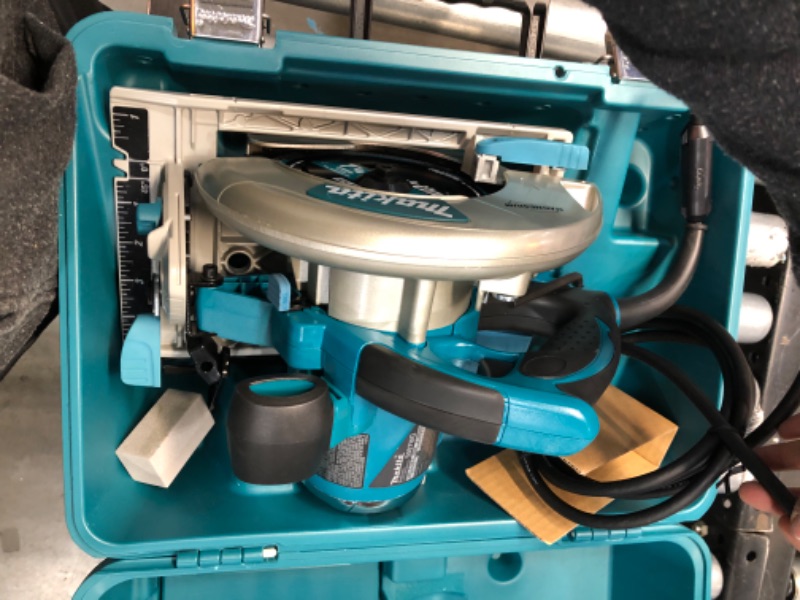 Photo 1 of Magnesium Circular Saw 7-1/4

