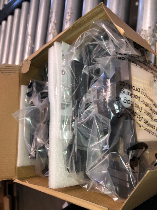 Photo 1 of solar flood light -2 pack