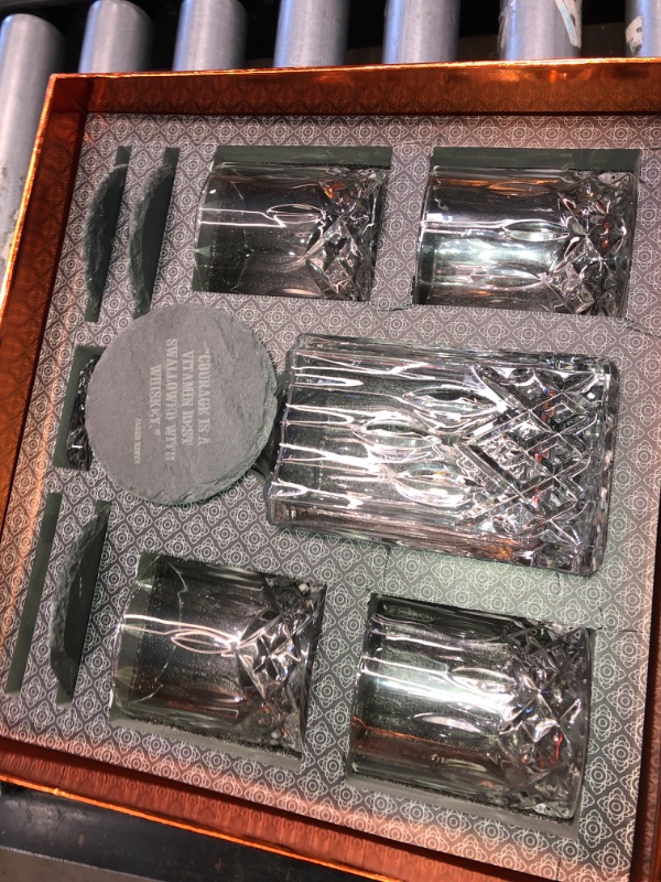 Photo 3 of 10 pieces Crystal Whiskey Decanter Set
