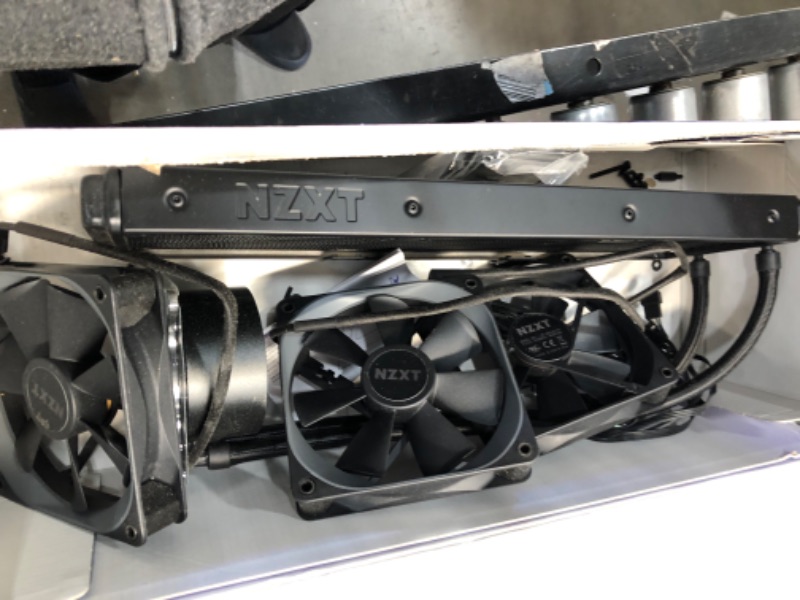 Photo 4 of NZXT Kraken Z73 360mm - RL-KRZ73-01 - AIO RGB CPU Liquid Cooler - Customizable LCD Display - Improved Pump - Powered by CAM V4 - RGB Connector - Aer P 120mm Radiator Fans (3 Included)
