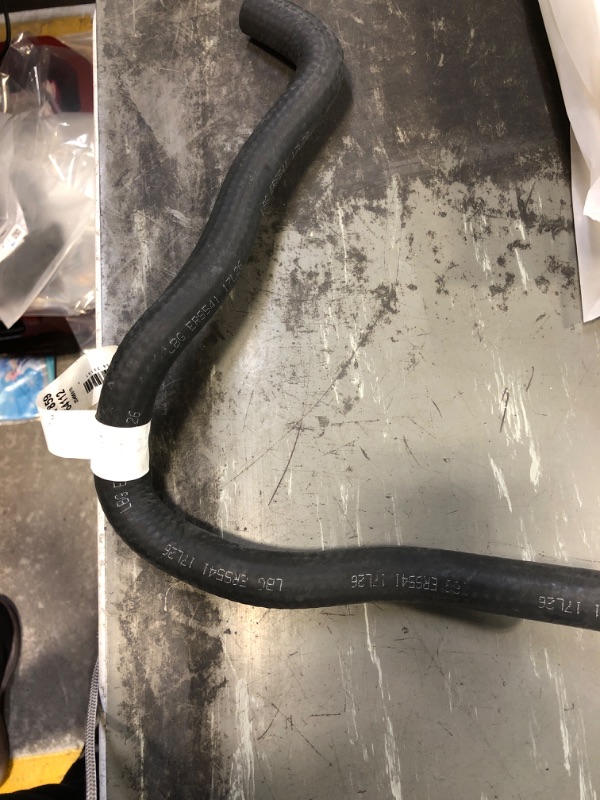 Photo 2 of Continental 64112 Molded Heater Hose