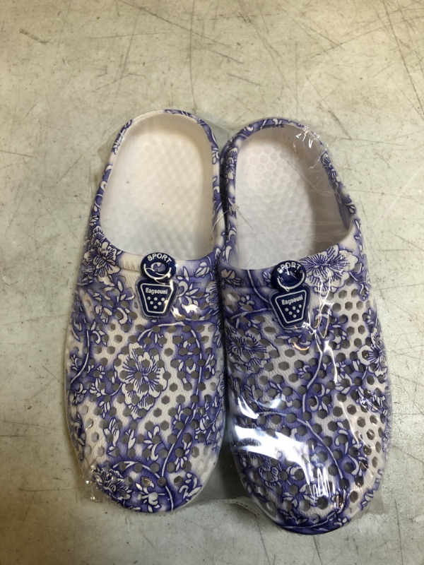 Photo 1 of Eagsouni Unisex Garden Clogs Shoes Casual Slippers Quick Drying Sandals Summer Anti-Slip Beach Shoes for Men and Women, Size 10.5 Women
