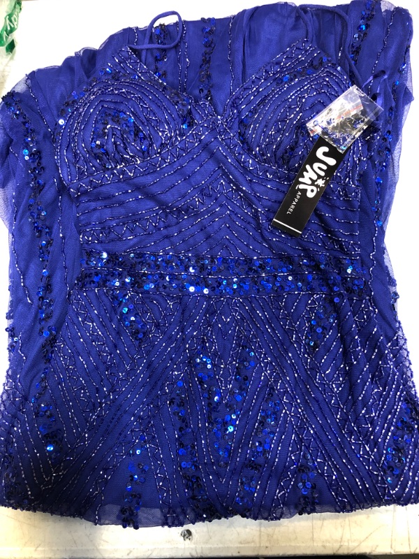 Photo 1 of Fair Lady Lace Tulle Prom Dresses Long for Women Spaghetti Straps Appliques Ball Gowns A-Line Formal Party Evening Gowns with Train *** SIZE 3/4 ***