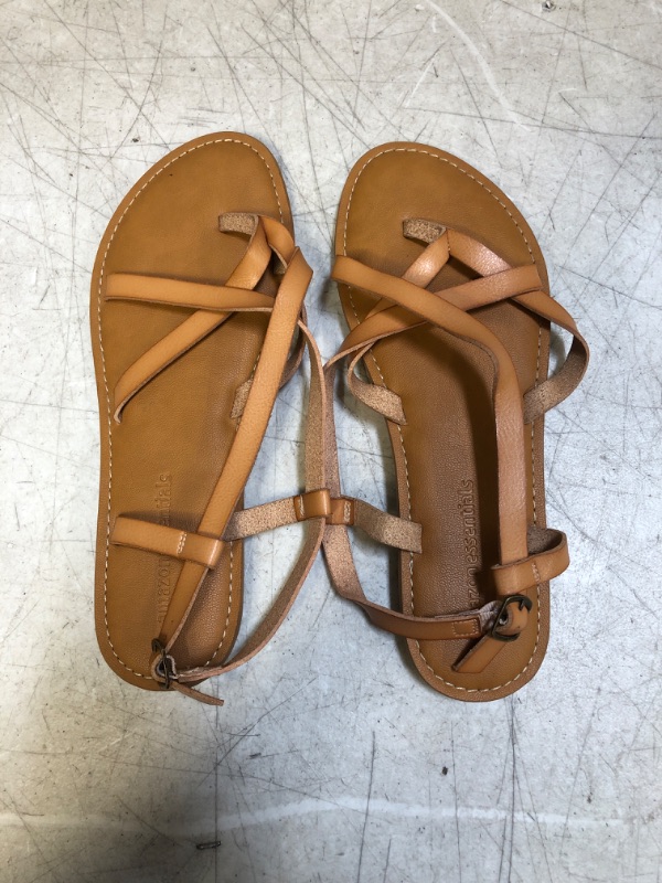 Photo 2 of Amazon Essentials Women's Casual Strappy Sandal (( SIZE 9 1/2 )