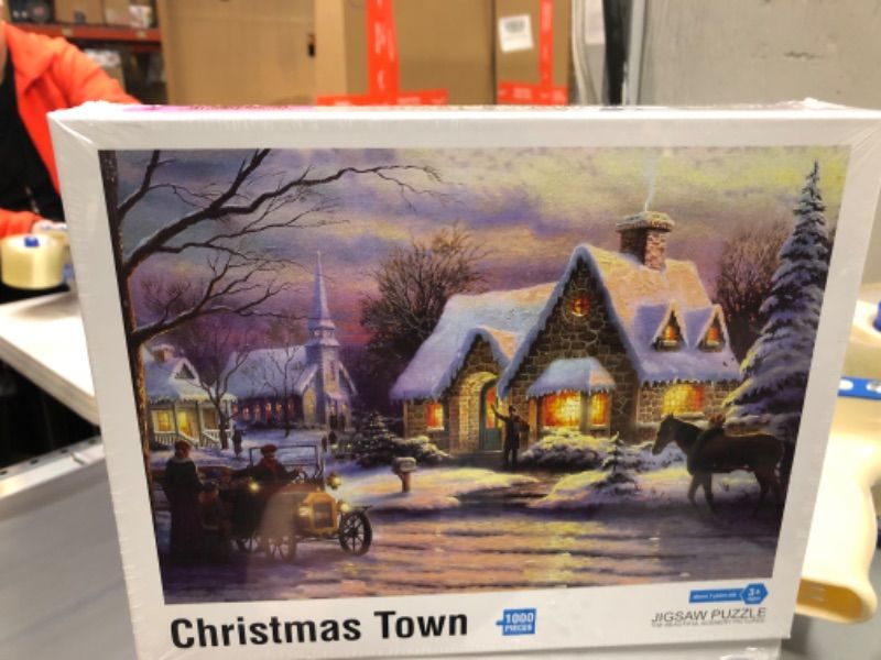 Photo 2 of Christmas Town 1000 Pieces Jigsaw Puzzle 3+ages The Beautiful Scenery Pictures
-FACTORY SEALED-