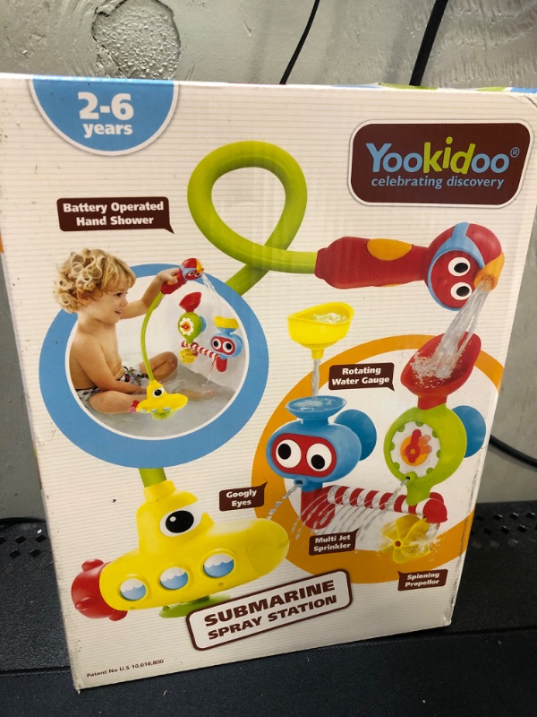 Photo 2 of Yookidoo Kids Bath Toy - Submarine Spray Station - Battery Operated Water Pump with Hand Shower For Bathtime Play - Generates Magical Effects (Age 2-6 Years)
