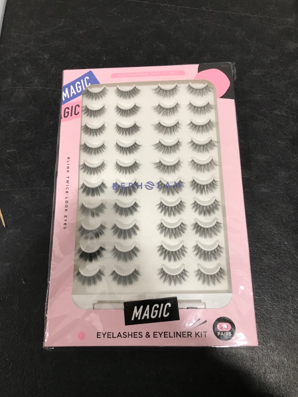 Photo 1 of 20 PAIRS OF LASHES 