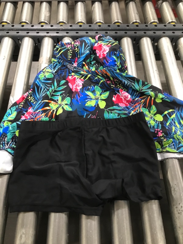 Photo 1 of 2 piece outfit womens Size L 